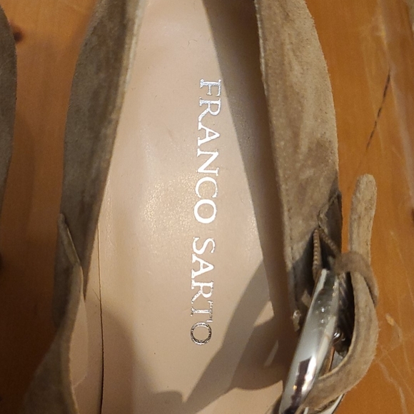 Suede platform Pumps - Picture 3 of 6